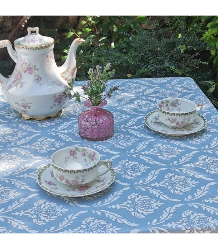 Pompadour Blauw Rond Of Ovaal Gecoat Tafelkleed 4 Pompadour Blauw Rond Of Ovaal Gecoat Tafelkleed - Afbeelding 2