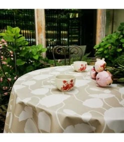 Beige Klaprozen Gecoat Tafelkleed