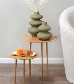 Leitmotiv Bijzettafel Supreme - Okergeel - Ø42,5cm -Thuis Accessoires Winkel 64debdbad1ff4c75a81e1dcdabcb1108