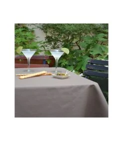 Effen Taupe Rond Of Ovaal Gecoat Tafelkleed