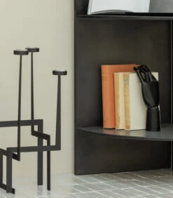 Dash Kandelaar - Metaal - Zwart - 51x30x30 -Thuis Accessoires Winkel a3b4948f697b4ebc82fabb6806e35ec6