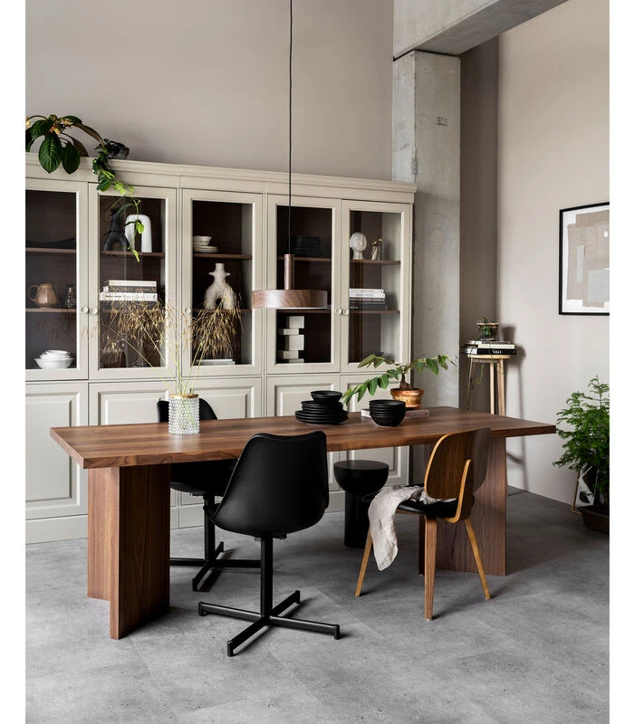 VTwonen Chow 1-deurs Vitrinekast - Grenen - Dakargrau - 215x54x40 4 VTwonen Chow 1-deurs Vitrinekast - Grenen - Dakargrau - 215x54x40 - Afbeelding 2