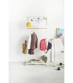 Yamazaki Kids Coat Rack With Panel - Tower - White -Thuis Accessoires Winkel cc80bd53f7094f0bbfcc2455072071f2