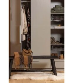 WOOOD Pure Kast 3-Deurs - Grenen - Betongrijs - 215x142x60 -Thuis Accessoires Winkel e3a08406df3b45cdaba277306030f92b