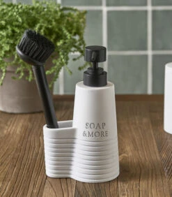 Zeepdispenser Zeeppompje Met Borstel - Soap & More Cleaning Set - Zwart Wit 5 Zeepdispenser Zeeppompje Met Borstel - Soap & More Cleaning Set - Zwart Wit -Thuis Accessoires Winkel e5f64bbe35b44e759fe5ae8c290ef72b