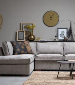 WOOOD Renske Wandklok - Velvet - Okergeel - 5x62x62 8 WOOOD Renske Wandklok - Velvet - Okergeel - 5x62x62 -Thuis Accessoires Winkel f6e39490c2bb4f39a09b5a9bcb7170bc