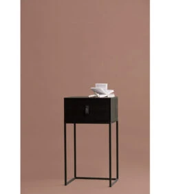 WOOOD Zola Nachtkastje Met Lade - Grenen Geborsteld - Zwart - 74x40x35 7 WOOOD Zola Nachtkastje Met Lade - Grenen Geborsteld - Zwart - 74x40x35 -Thuis Accessoires Winkel fef74cc8e387461d87cc6f254c6ae9d3